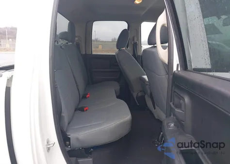 2016 Ram 1500 Express z USA, uszkodzony, nr VIN 1C6RR7FT4GS372633